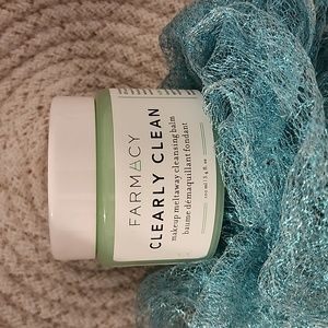 FARMACY - CLEARLY CLEAN